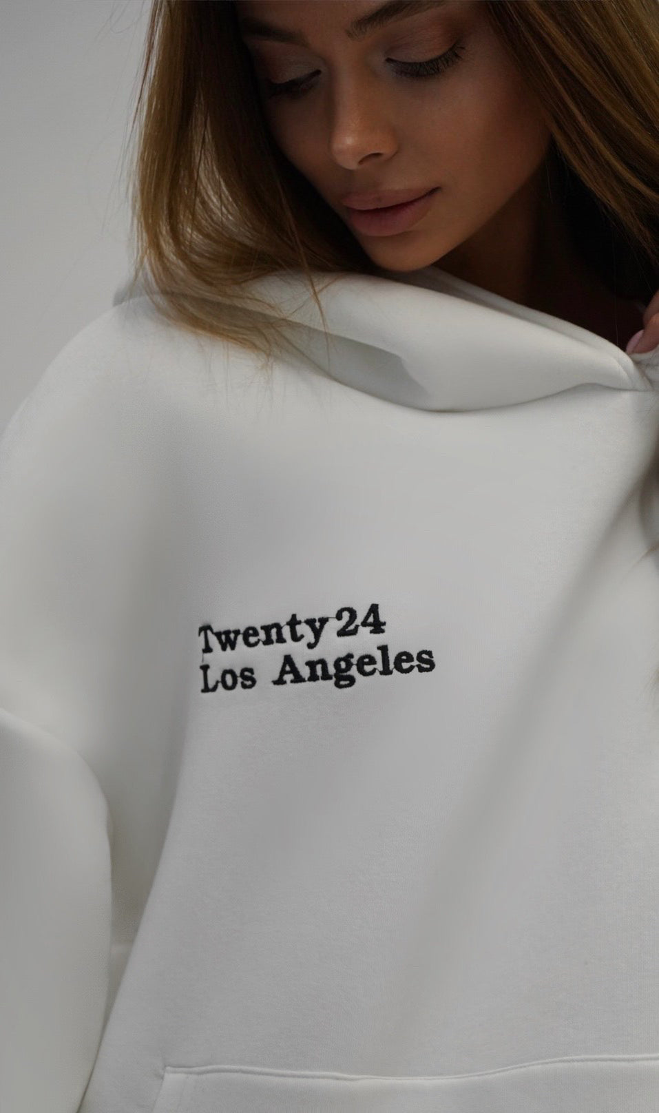 Women "TWENTY24" Hoodie - White/black