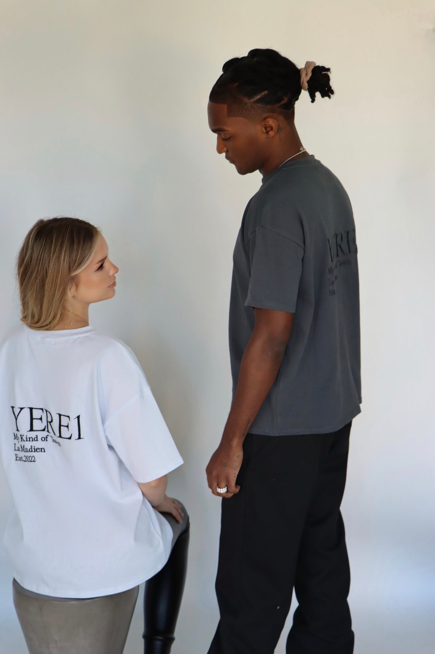 Woman/Men "YERE1" T-shirts - White