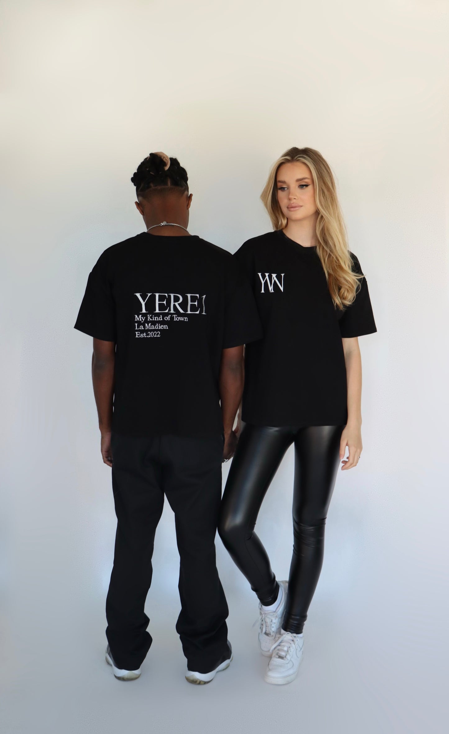 Man "YERE1" T-shirts - Black