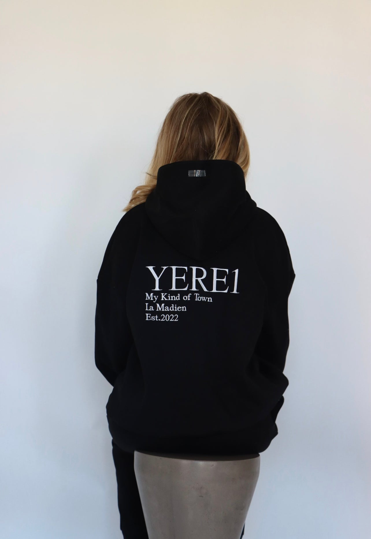 Women "YERE1" Hoodie - Black