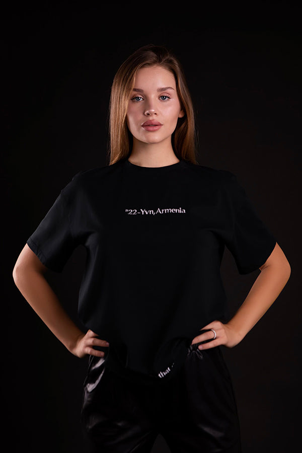 Women YVN T shirt black